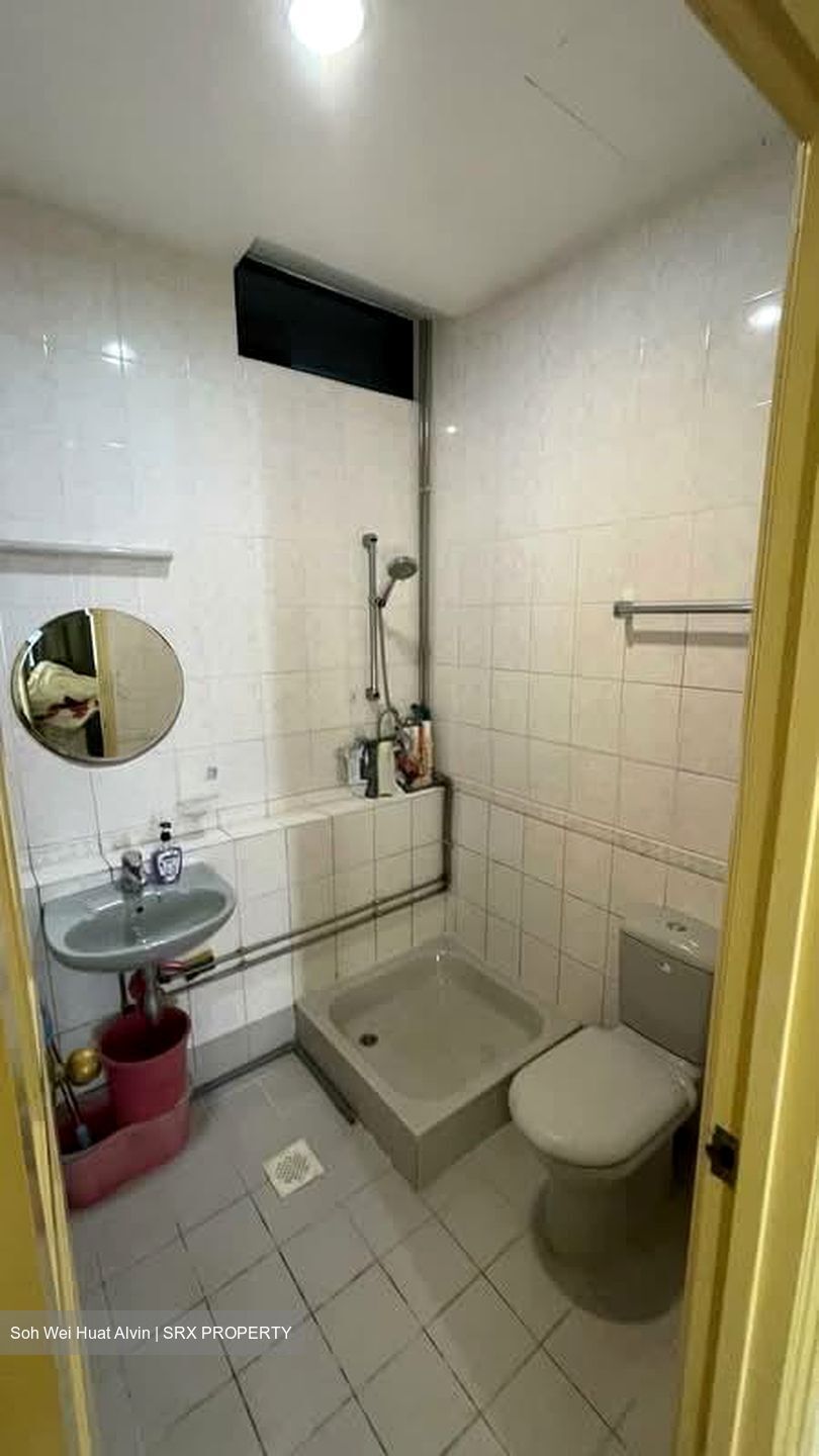 The Summit (D16), Condominium #566280701